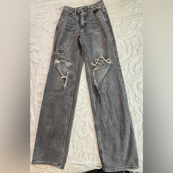 Gray Distressed Women's Jeans - Picture 1 of 5